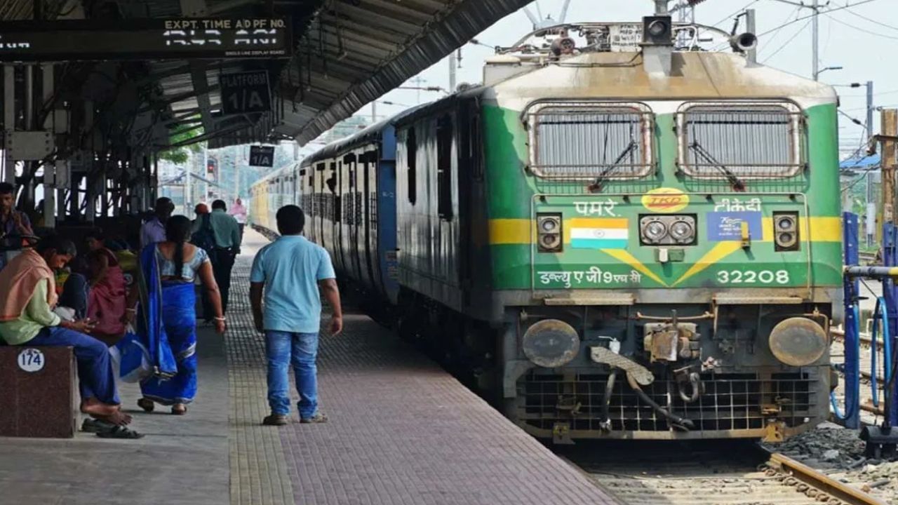ஒரு வருடமாக ரயிலில் இலவசமாக பயணிக்கும் நபர் – என்ன ஒரு புத்திசாலித்தனம்!