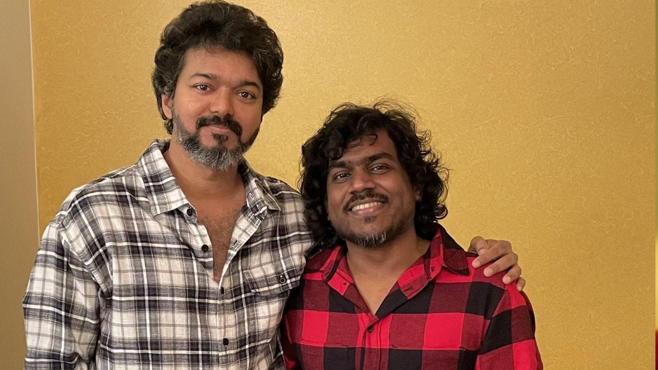 பிரபல ஹீரோவுக்காக யுவன் இசையில் விஜய் பாடிய முதல் பாடல் – என்ன படம் தெரியுமா?