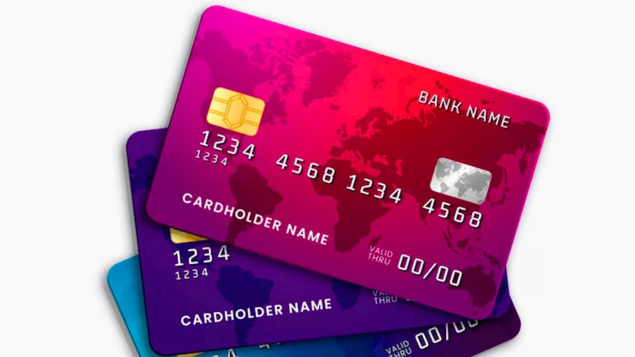 Credit Card : இது தெரியாமல் கிரெடிட் கார்டு பயன்படுத்தாதீர்கள்.. ரிவார்டு பாயிண்ட்ஸ் சிறப்பு அம்சங்கள் இதோ!