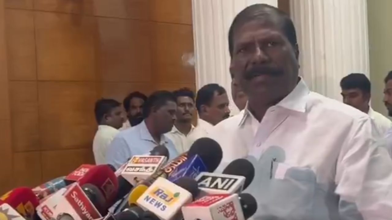 ராமதாஸுடன் சந்திப்பு குறித்து ஜி.கே. மணி மௌனம்: பாமகவில் பரபரப்பு! ராமதாஸுடன் சந்திப்பு குறித்து ஜி.கே. மணி மௌனம்: பாமகவில் பரபரப்பு!