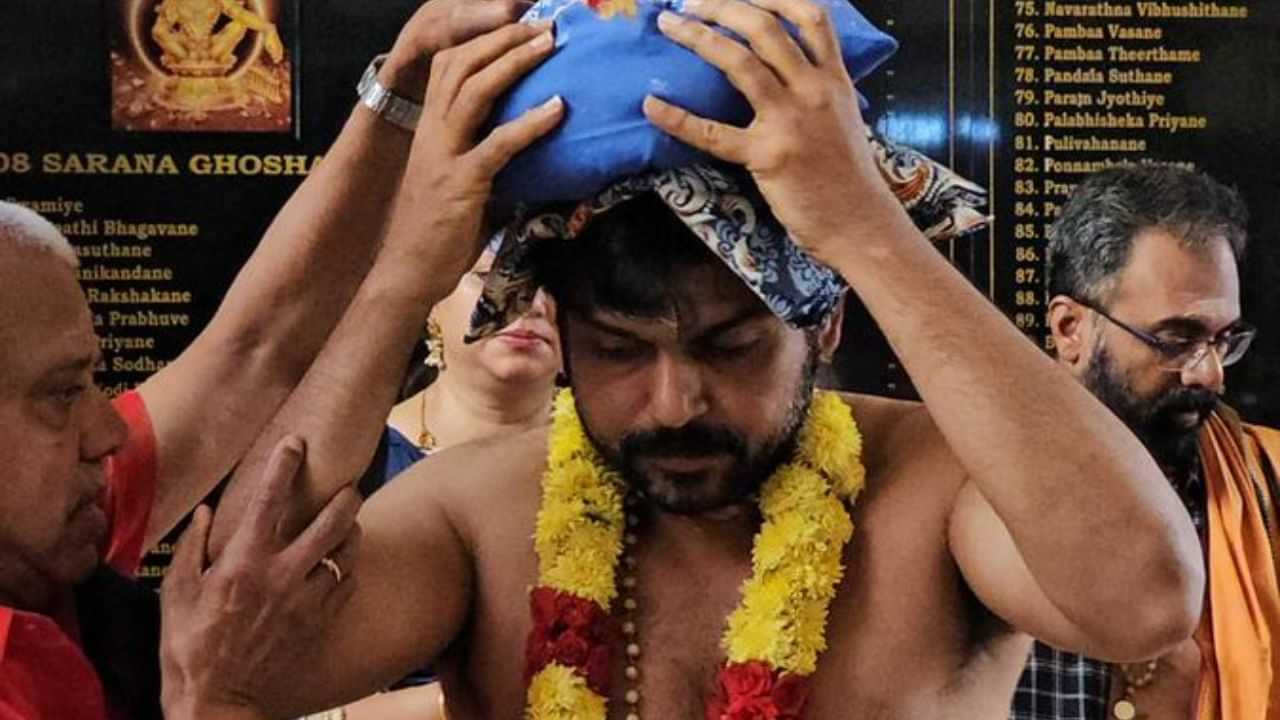 பரபரப்பான ஷூட்டிங்கிற்கு மத்தியில் சபரிமலையில் சாமி தரிசனம் செய்த நடிகர் கார்த்திக்
