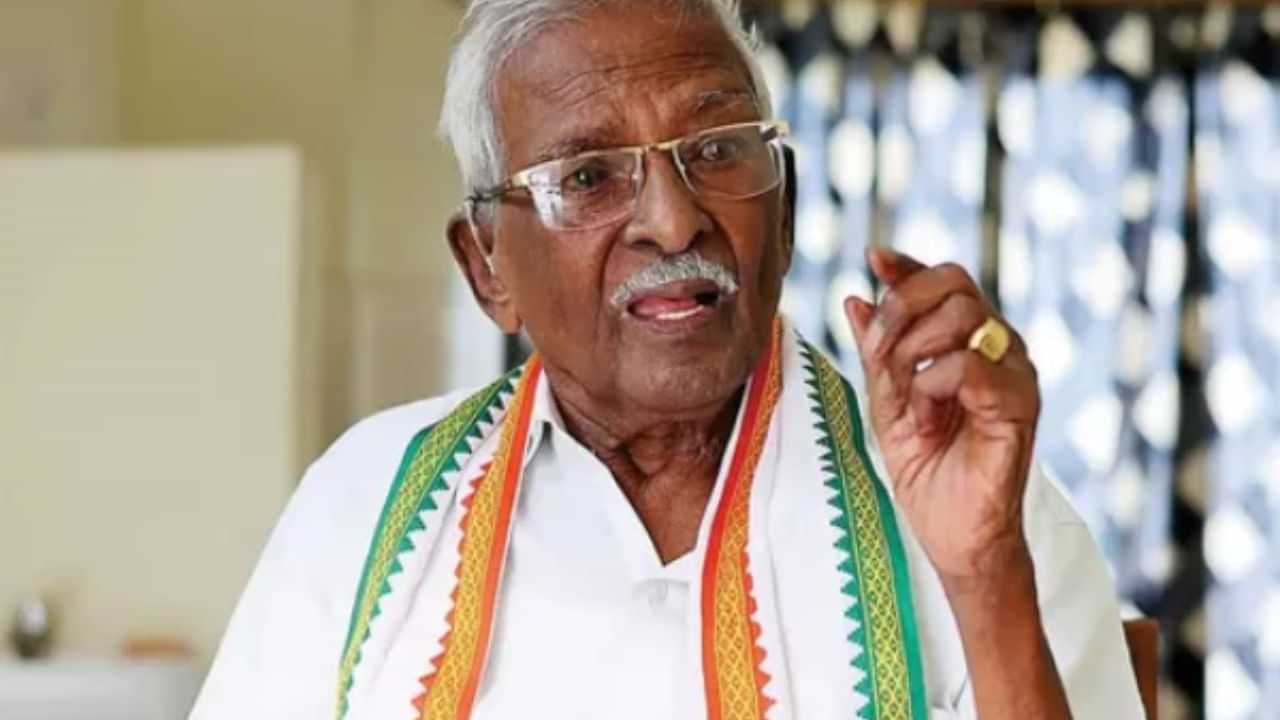 காங்கிரஸ் மூத்த தலைவர் குமரி அனந்தன் காலமானார்... யார் இவர்?
