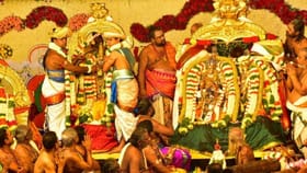 மதுரை மீனாட்சி அம்மன் கோவில் சித்திரை திருவிழா – வரலாறும் வைபவ சிறப்பும்...