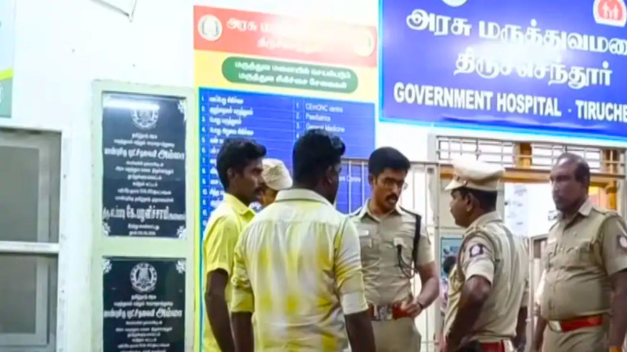 பைக் மீது லோடு ஆட்டோ உரசியதால் மோதல்.. 5 பேருக்கு அரிவாள் வெட்டு!