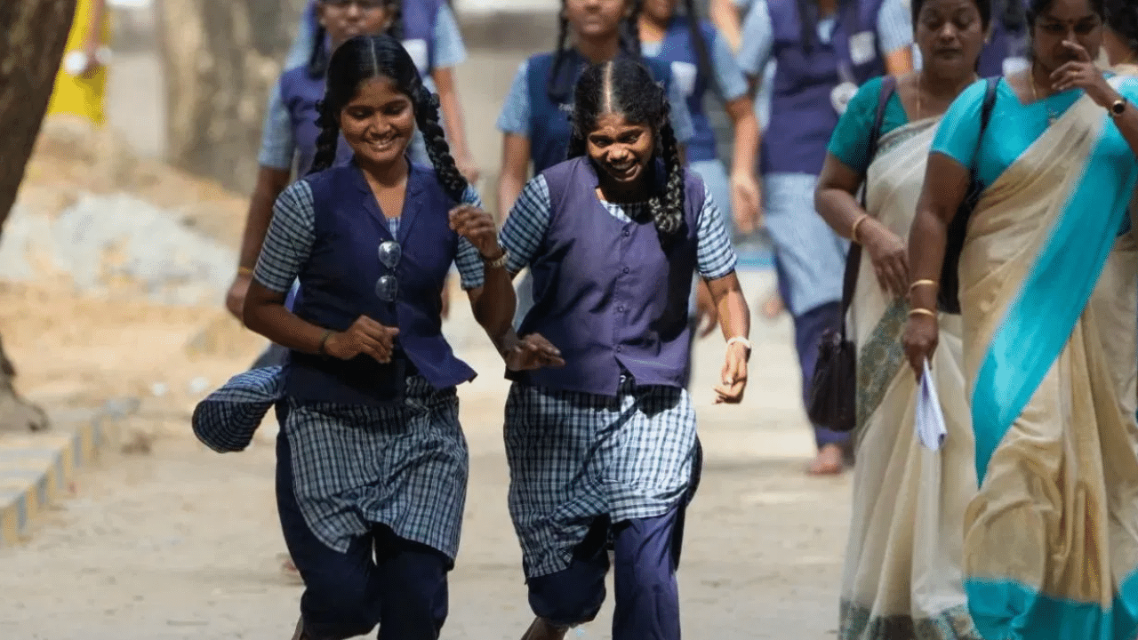 TN HSE+2 Result 2025: வெளியாகிறது பிளஸ் 2 தேர்வு முடிவுகள் - ரிசல்ட்டை எப்படி பார்ப்பது? TN HSE+2 Result 2025: வெளியாகிறது பிளஸ் 2 தேர்வு முடிவுகள் - ரிசல்ட்டை எப்படி பார்ப்பது?