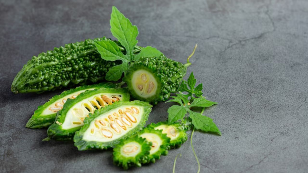 Summer Health Tips: கோடைக்கால சூப்பர்ஃபுட் பாகற்காய்.. தவறுதலாக கூட இந்த 4 உணவுகளுடன் சாப்பிடாதீர்கள்! Summer Health Tips: கோடைக்கால சூப்பர்ஃபுட் பாகற்காய்.. தவறுதலாக கூட இந்த 4 உணவுகளுடன் சாப்பிடாதீர்கள்!