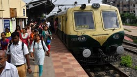 பயணிகள் கவனித்திற்கு… மின்சார ரயில் சேவையில் தற்காலிகமாக மாற்றம்…...