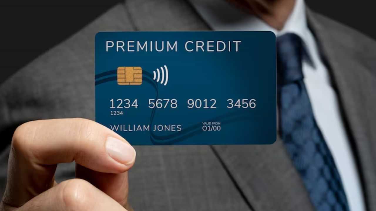 Credit Card : கிரெடிட் கார்டில் செய்யவே கூடாத தவறுகள்.. நிதி இழப்பை ஏற்படுத்தலாம்!