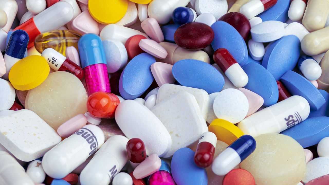 Drug Prices : இந்தியாவில் உயரப்போகும் மருந்துகள் விலை.. காரணம் இதுதானா? Drug Prices : இந்தியாவில் உயரப்போகும் மருந்துகள் விலை.. காரணம் இதுதானா?