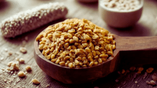 முடி உதிர்வு பிரச்னைக்கு தீர்வாகும் திராட்சை விதை எண்ணெய்?