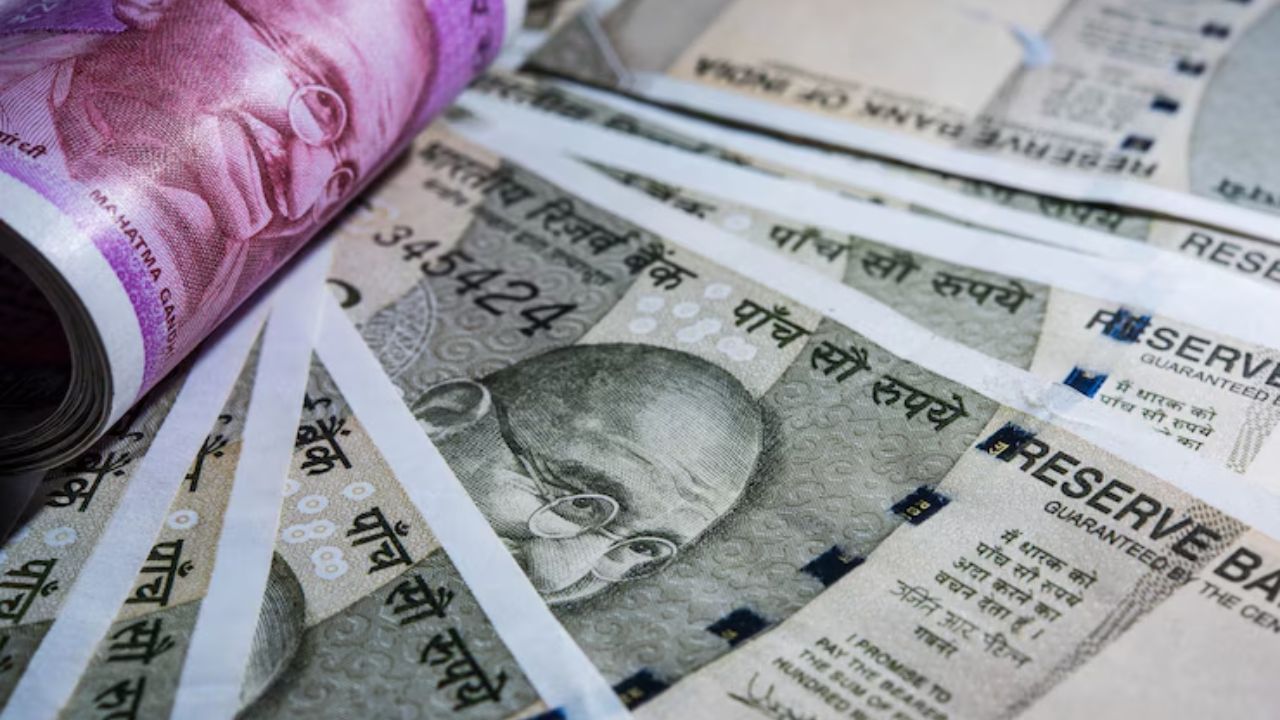 Fixed Deposit : FD திட்டங்களுக்கு 9% வரை வட்டி வழங்கும் ஸ்மால் ஃபைனான்ஸ் வங்கிகள்.. பட்டிய இதோ!