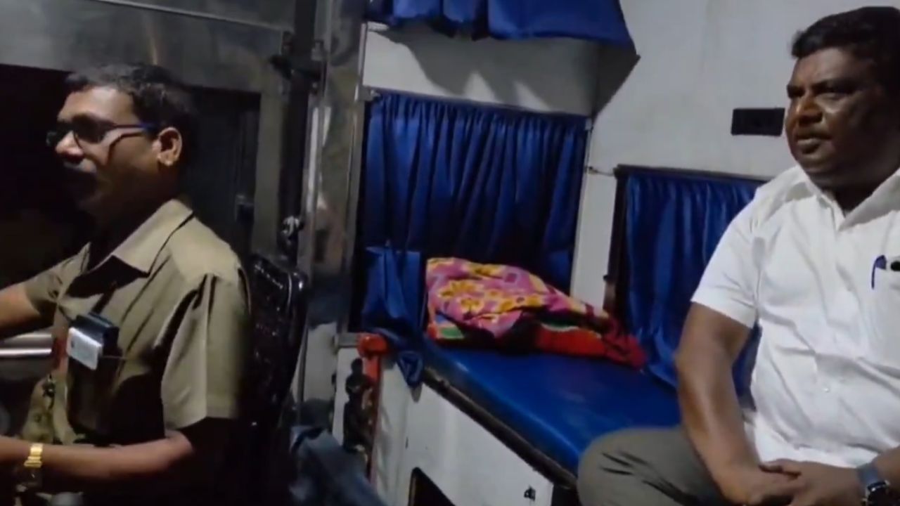 அரசு பேருந்தை நிறுத்தி திடீர் ட்ரிப் அடித்த போக்குவரத்துத்துறை அமைச்சர் சிவசங்கர்… அரசு பேருந்தை நிறுத்தி திடீர் ட்ரிப் அடித்த போக்குவரத்துத்துறை அமைச்சர் சிவசங்கர்…