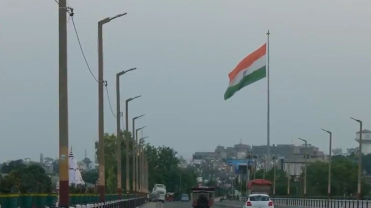 India – Pakistan Ceasefire : இந்தியா – பாகிஸ்தான் எல்லையில் மீண்டும் திரும்பிய அமைதி.. இந்திய ராணுவம் தகவல்! India – Pakistan Ceasefire : இந்தியா – பாகிஸ்தான் எல்லையில் மீண்டும் திரும்பிய அமைதி.. இந்திய ராணுவம் தகவல்!