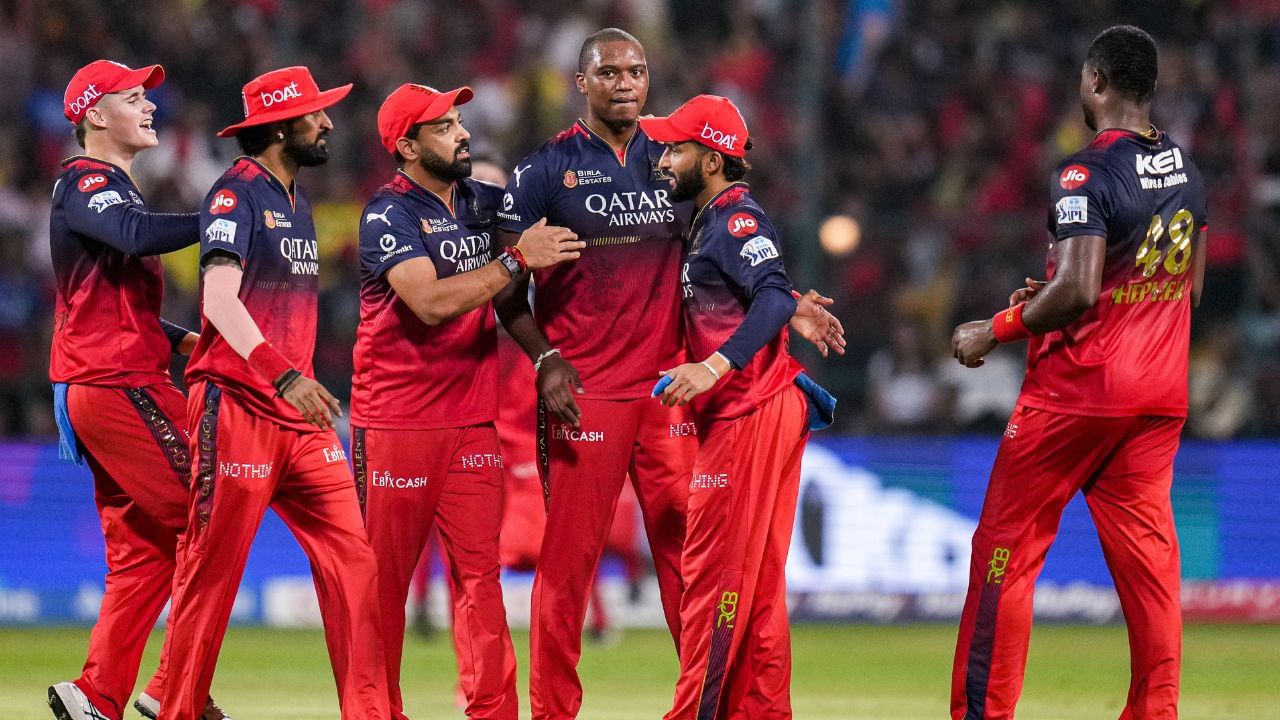 IPL 2025 Restart: மாற்றப்பட்ட அட்டவணை.. மாற்றப்பட்ட இறுதிப்போட்டி.. மே 17 முதல் மீண்டும் ஐபிஎல் 2025! IPL 2025 Restart: மாற்றப்பட்ட அட்டவணை.. மாற்றப்பட்ட இறுதிப்போட்டி.. மே 17 முதல் மீண்டும் ஐபிஎல் 2025!