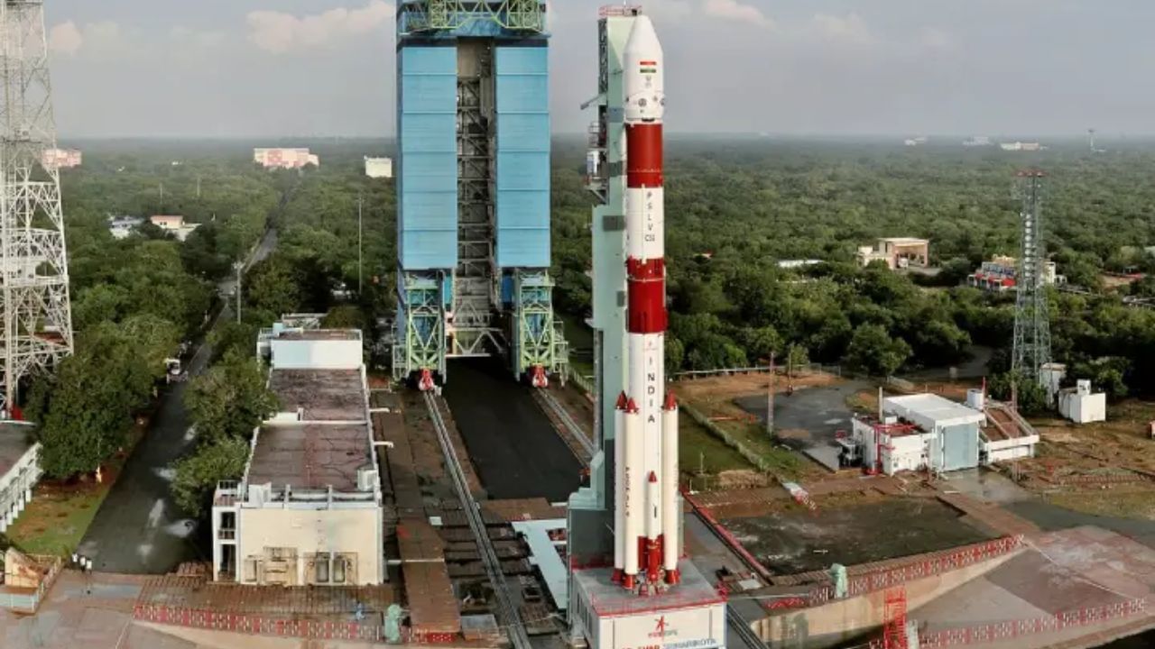 பாதுகாப்பு டூ வானிலை கண்காணிப்பு.. நாளை பாயும் பிஎஸ்எல்விசி 61 ராக்கெட்… சிறப்பம்சங்கள் என்னென்ன?