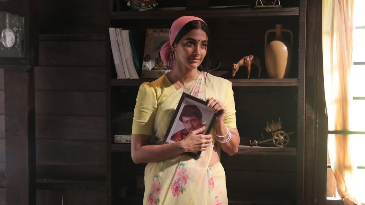 Pooja Hegde : ரெட்ரோவில் அவரின் அர்ப்பணிப்புதான் பேசுகிறது.. பூஜா ஹெக்டேவை புகழ்ந்த கார்த்திக் சுப்பராஜ்! Pooja Hegde : ரெட்ரோவில் அவரின் அர்ப்பணிப்புதான் பேசுகிறது.. பூஜா ஹெக்டேவை புகழ்ந்த கார்த்திக் சுப்பராஜ்!