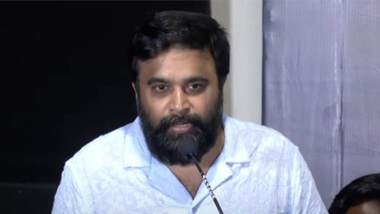 M Sasikumar : இந்த படம் எனக்கு நம்பிக்கையை கொடுத்திருக்கு.. டூரிஸ்ட் பேமிலி வெற்றி விழாவில் உணர்ச்சிவசப்பட்ட சசிகுமார்! M Sasikumar : இந்த படம் எனக்கு நம்பிக்கையை கொடுத்திருக்கு.. டூரிஸ்ட் பேமிலி வெற்றி விழாவில் உணர்ச்சிவசப்பட்ட சசிகுமார்!