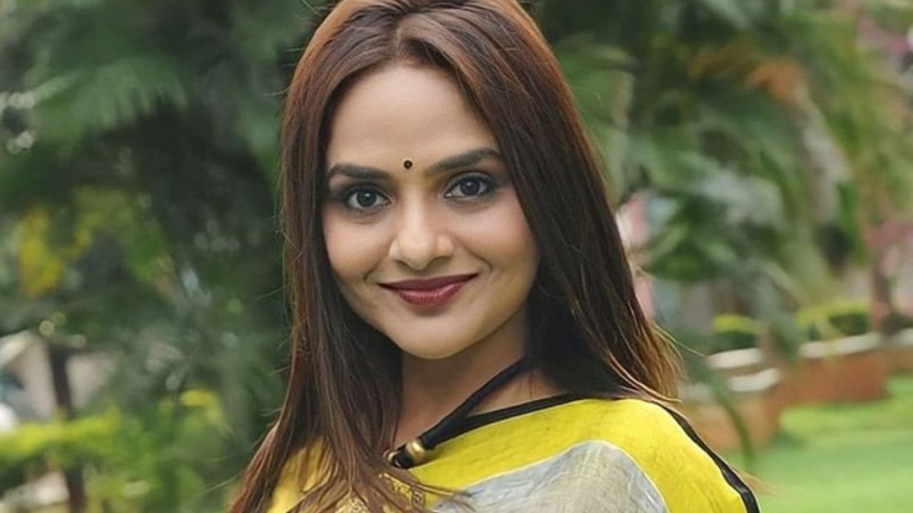 மணி சார் என்ன செல்லமா அப்படிதான் கூப்டுவார் – நடிகை மதுபாலா மணி சார் என்ன செல்லமா அப்படிதான் கூப்டுவார் – நடிகை மதுபாலா