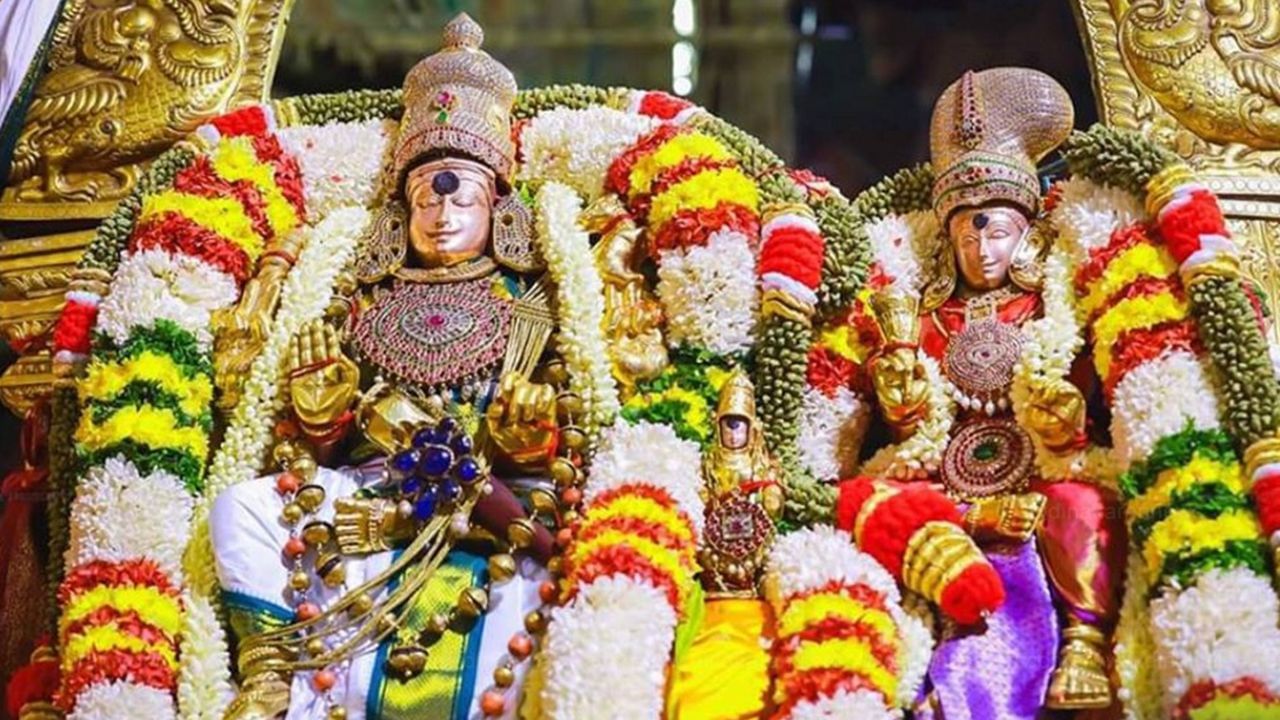 மாங்கல்ய பலம் அருளும் மீனாட்சி திருக்கல்யாணம்.. இதன் வரலாறு தெரியுமா? மாங்கல்ய பலம் அருளும் மீனாட்சி திருக்கல்யாணம்.. இதன் வரலாறு தெரியுமா?