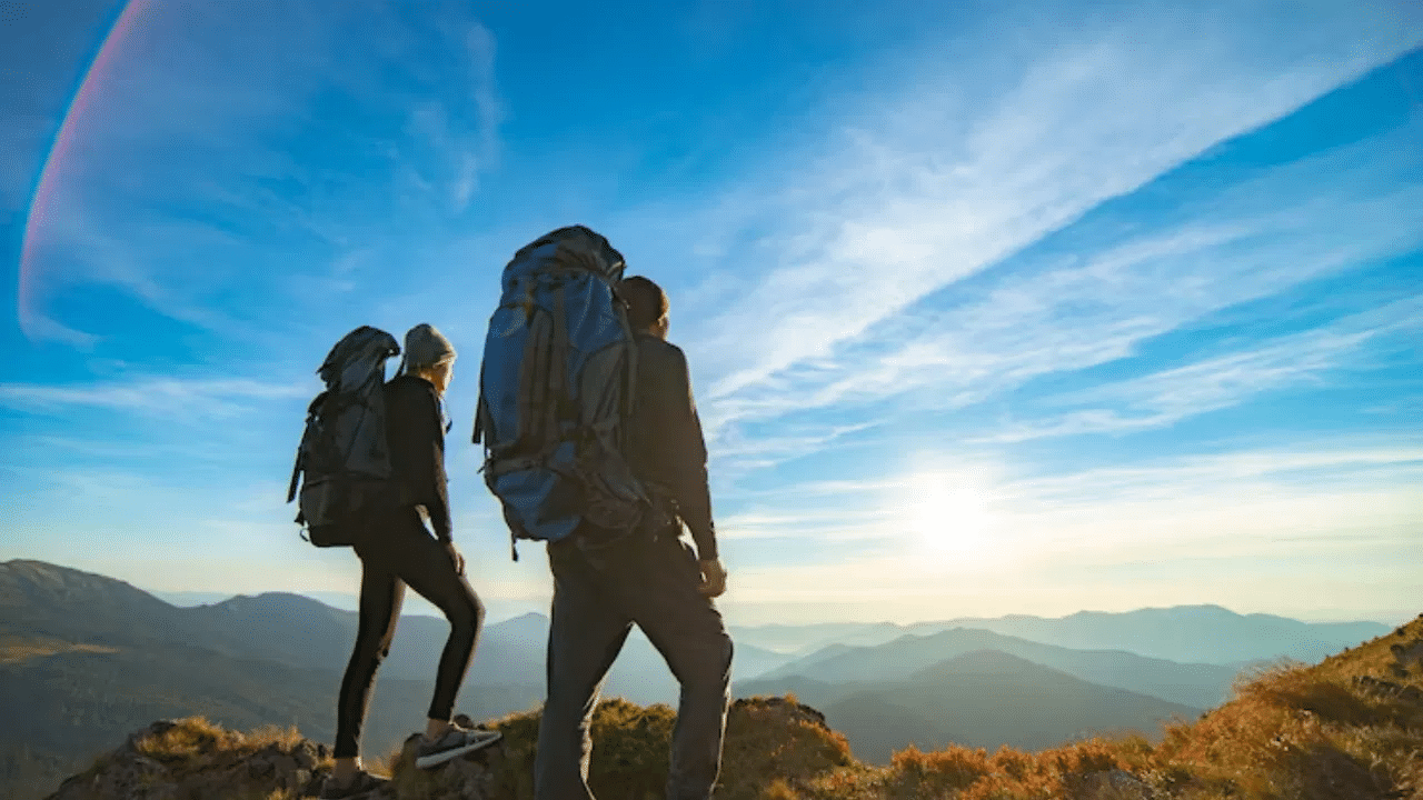 Trekking Safety Tips : மழை காலத்தில் டிரெக்கிங் போக விருப்பமா? அப்போ இதை தெரிஞ்சுக்கோங்க Trekking Safety Tips : மழை காலத்தில் டிரெக்கிங் போக விருப்பமா? அப்போ இதை தெரிஞ்சுக்கோங்க