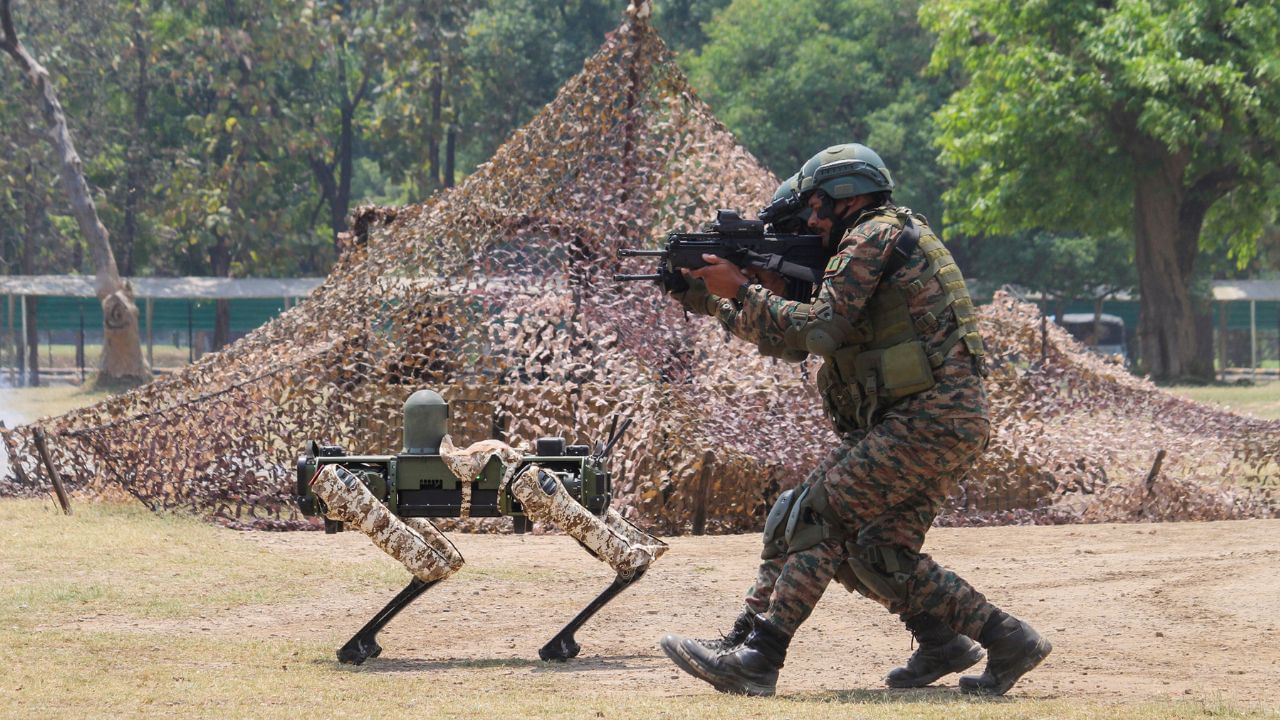 Operation Keller: ஜம்மு காஷ்மீரில் சுற்றி வளைத்த இந்திய இராணுவம்.. 3 பயங்கரவாதிகளை சுட்டு கொன்ற சம்பவம்..! Operation Keller: ஜம்மு காஷ்மீரில் சுற்றி வளைத்த இந்திய இராணுவம்.. 3 பயங்கரவாதிகளை சுட்டு கொன்ற சம்பவம்..!