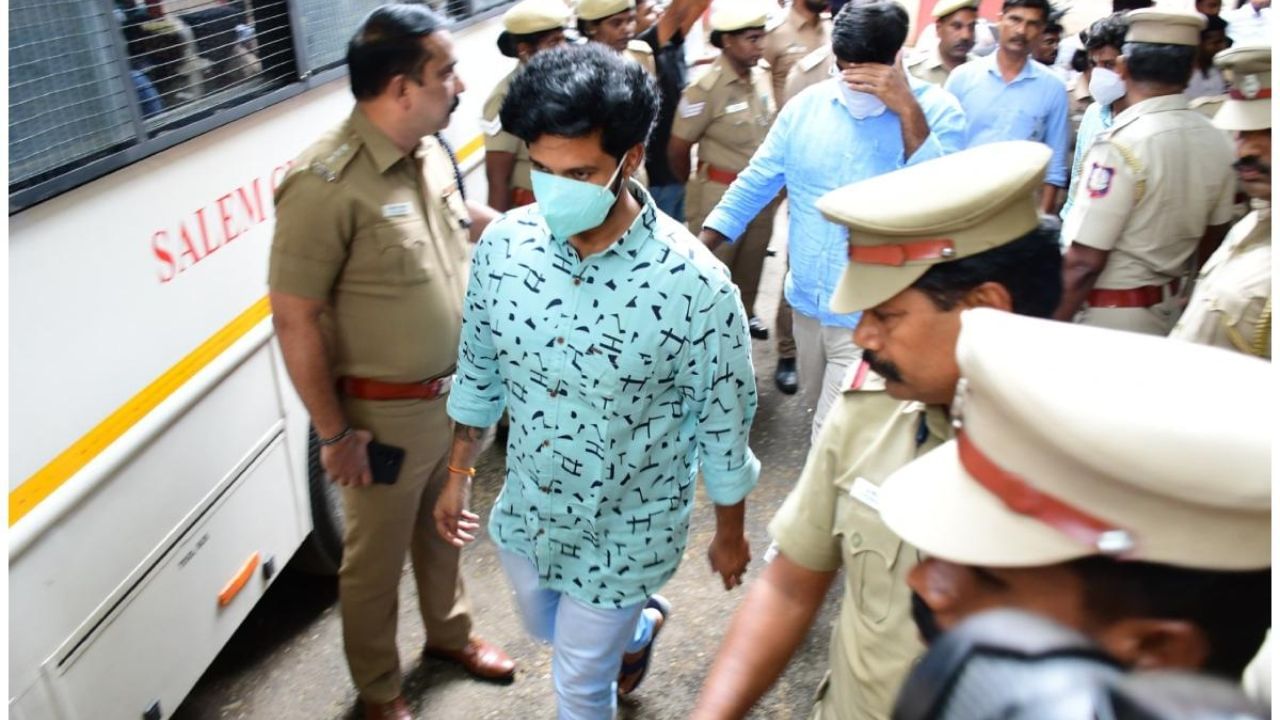 9 குற்றவாளிகளுக்கும் சாகும் வரை சிறை… பொள்ளாச்சி பாலியல் வன்கொடுமை வழக்கில் தீர்ப்பு! 9 குற்றவாளிகளுக்கும் சாகும் வரை சிறை… பொள்ளாச்சி பாலியல் வன்கொடுமை வழக்கில் தீர்ப்பு!