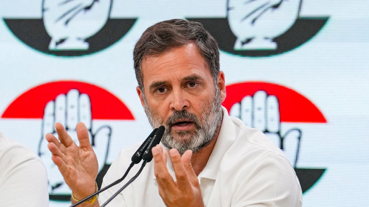 ராமரை புராண கதாப்பாத்திரம் என கூறிய ராகுல் காந்தி.. பாஜக கடும் கண்டனம்! ராமரை புராண கதாப்பாத்திரம் என கூறிய ராகுல் காந்தி.. பாஜக கடும் கண்டனம்!