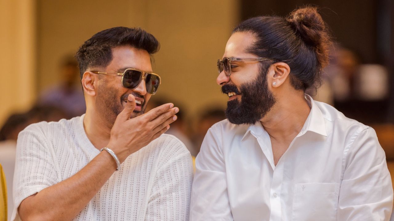 Santhanam : சிம்புவின் ‘STR 49’ படத்தில் சந்தானம் காமெடியனா? இயக்குநர் கொடுத்த விளக்கம்! Santhanam : சிம்புவின் ‘STR 49’ படத்தில் சந்தானம் காமெடியனா? இயக்குநர் கொடுத்த விளக்கம்!