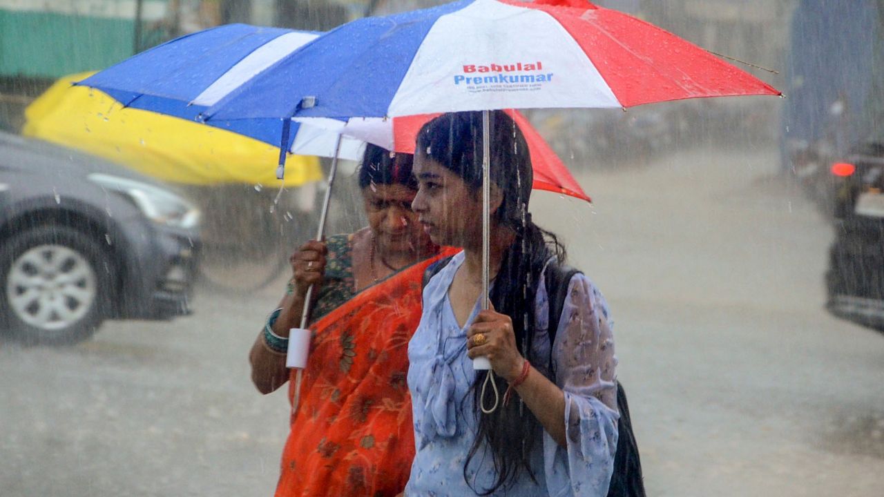 வெயிலுக்கு ரெஸ்ட்.. இன்று வெளுக்கும் கனமழை.. எந்தெந்த மாவட்டங்கள்? வெயிலுக்கு ரெஸ்ட்.. இன்று வெளுக்கும் கனமழை.. எந்தெந்த மாவட்டங்கள்?