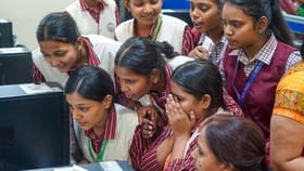 SSLC Class 10 results 2026 : 10ம் வகுப்பு ரிசல்ட்.. எந்த மாவட்டம் டாப்.. எது கடைசி.. முழு விவரம்!...