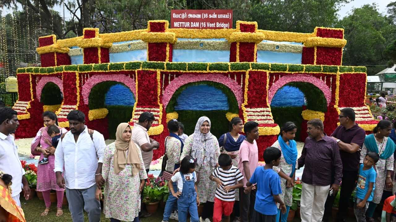ஏற்காடு மலர் கண்காட்சி... பூத்து குலுங்கும் மலர்கள்.. கட்டணம் எவ்வளவு? முழு விவரம்!