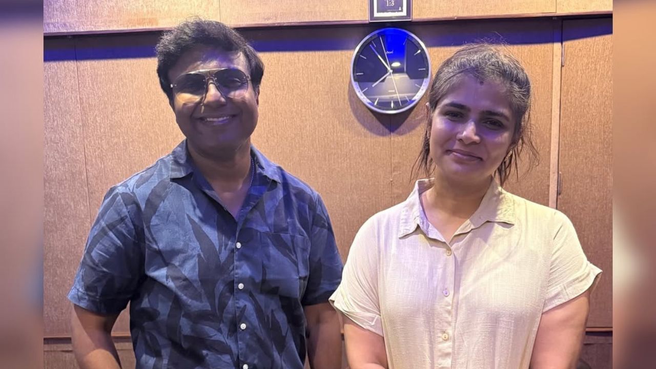 Chinmayi Sripada : டி.இமானின் இசையில் பாடும் சின்மயி.. வெளியான பதிவு வைரல்! Chinmayi Sripada : டி.இமானின் இசையில் பாடும் சின்மயி.. வெளியான பதிவு வைரல்!
