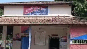 ஒரு வருடமாக செயல்பட்டு வந்த போலி காவல் நிலையம் – சிக்கியது எப்படி? பரபரப்பு சம்பவம் ஒரு வருடமாக செயல்பட்டு வந்த போலி காவல் நிலையம் – சிக்கியது எப்படி? பரபரப்பு சம்பவம்