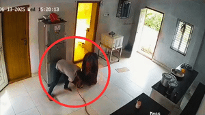 Viral Video : கேஸ் சிலிண்டரில் திடீரென ஏற்பட்ட கசிவு – நடுங்க வைக்கும் சிசிடிவி காட்சிகள்