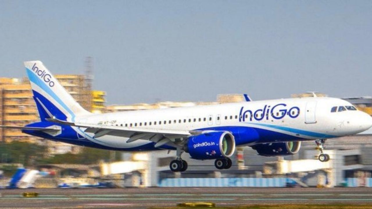 இண்டிகோவின் அசத்தல் ஆஃபர்.. உள்நாட்டு விமான சேவை ரூ. 1,499 முதல் தொடக்கம்.. இண்டிகோவின் அசத்தல் ஆஃபர்.. உள்நாட்டு விமான சேவை ரூ. 1,499 முதல் தொடக்கம்..