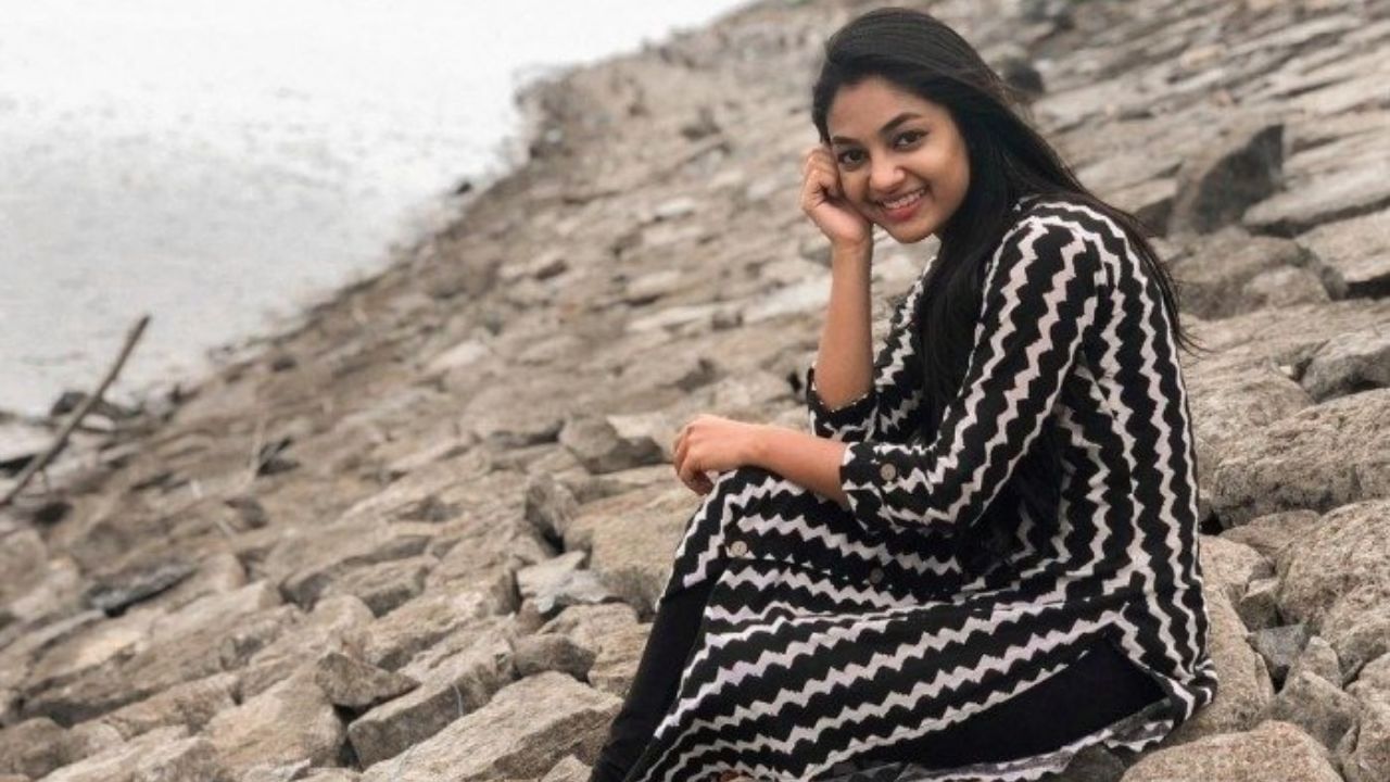 உயரம் குறைவாக இருப்பதால் பல பட வாய்ப்புகளை இழந்தேன் – நடிகை இவானா ஓபன் டாக் உயரம் குறைவாக இருப்பதால் பல பட வாய்ப்புகளை இழந்தேன் – நடிகை இவானா ஓபன் டாக்