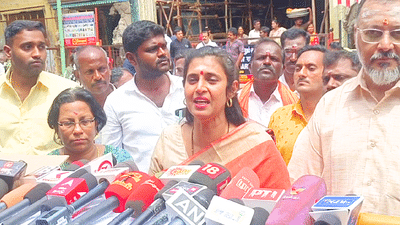 விஜய் சரியான பாதையில் பயணிக்கிறார்... - நடிகை கஸ்தூரி கருத்து விஜய் சரியான பாதையில் பயணிக்கிறார்... - நடிகை கஸ்தூரி கருத்து