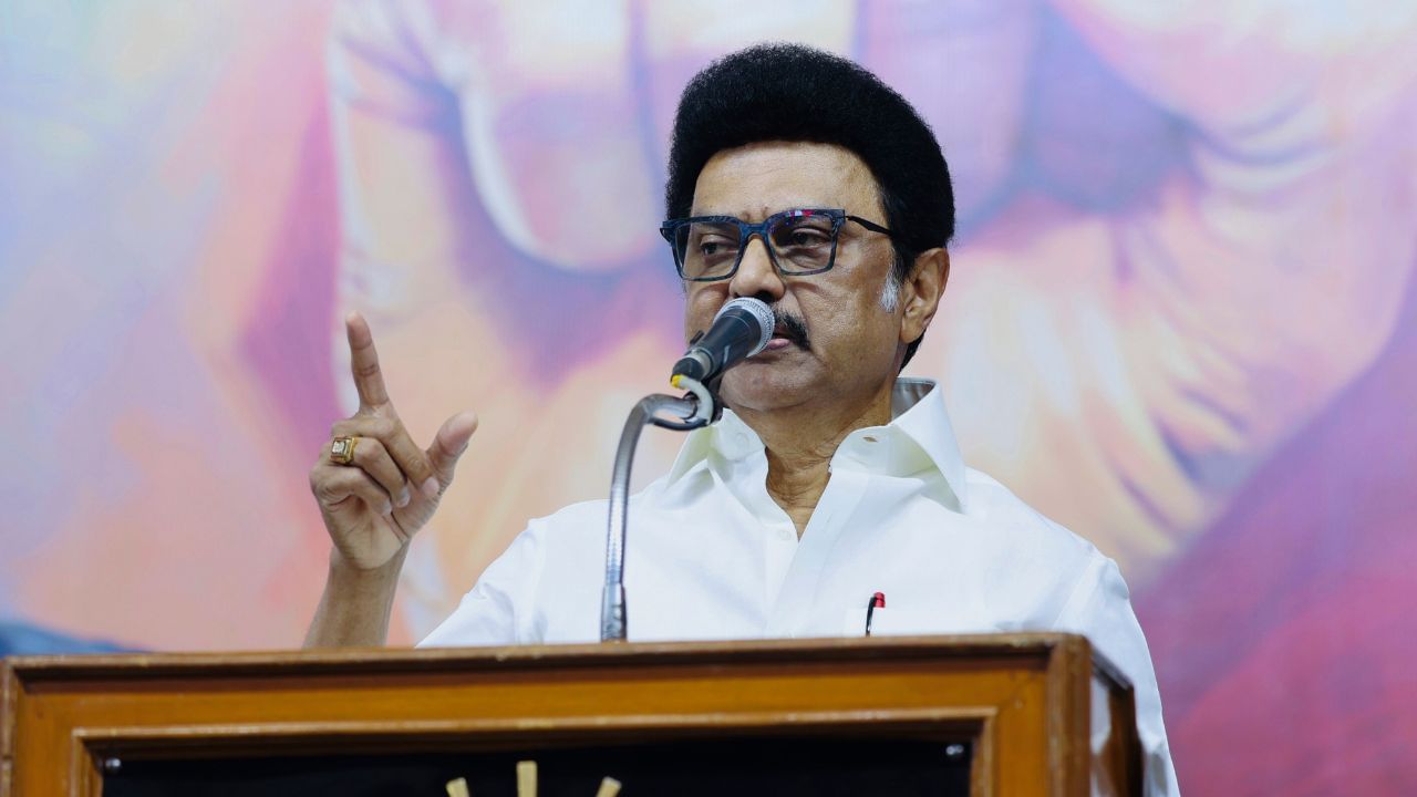 தமிழக வரலாற்றை அழிக்க துடிக்கும் பாஜக.. உலகம் பார்த்துக்கொண்டிருக்கிறது – முதல்வர் ஸ்டாலின் காட்டம்..