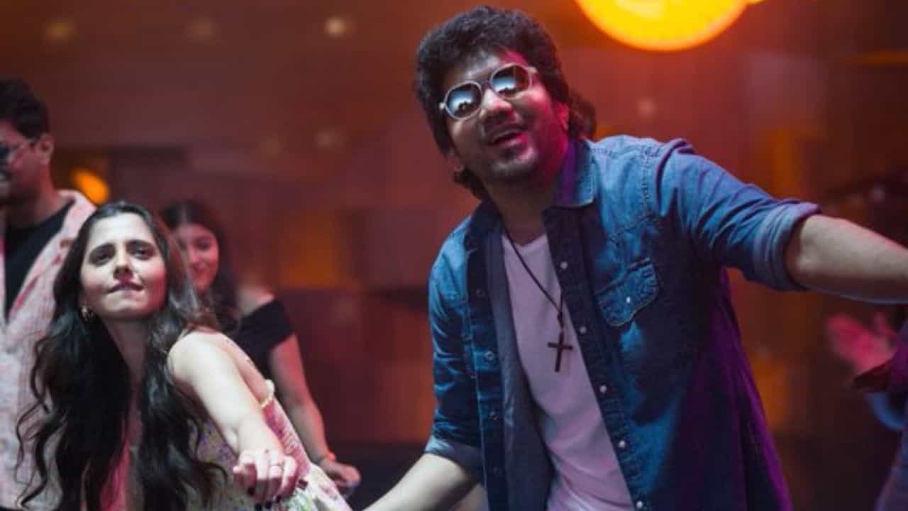 Kiss Movie : ஜில்லெலமா.. கவினின் கிஸ் படத்திலிருந்து வெளியான 2வது பாடல்! Kiss Movie : ஜில்லெலமா.. கவினின் கிஸ் படத்திலிருந்து வெளியான 2வது பாடல்!