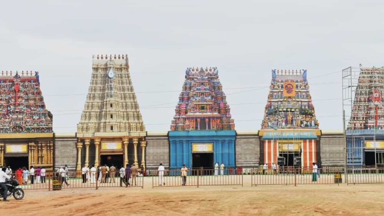 அறுபடை வீடுகளும் இப்போது ஒரே இடத்தில் ... மதுரையில் சிறப்பு தரிசன ஏற்பாடு!