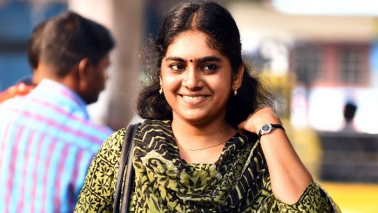 நான் இயக்குநரின் கலைஞராக இருக்கவே விரும்புகிறேன் – நடிகை நிமிஷா சஜயன்! நான் இயக்குநரின் கலைஞராக இருக்கவே விரும்புகிறேன் – நடிகை நிமிஷா சஜயன்!
