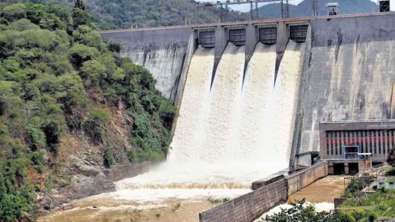 நிரம்பியது பில்லூர் அணை: பவானி ஆற்றுக்கு வெள்ள அபாய எச்சரிக்கை!