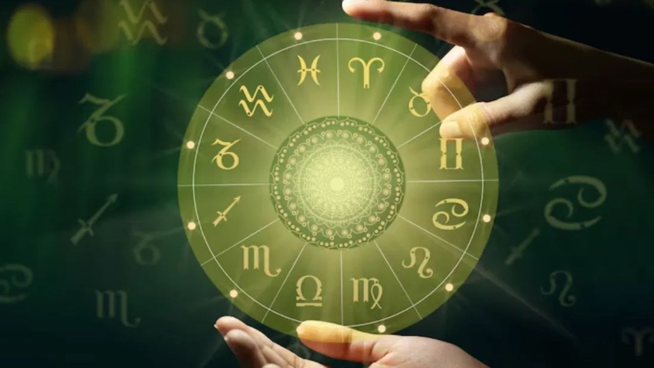 Astrology: சிம்மத்தில் இணையும் கேது – செவ்வாய்.. இந்த 5 ராசிகள் கவனமா இருங்க! Astrology: சிம்மத்தில் இணையும் கேது – செவ்வாய்.. இந்த 5 ராசிகள் கவனமா இருங்க!