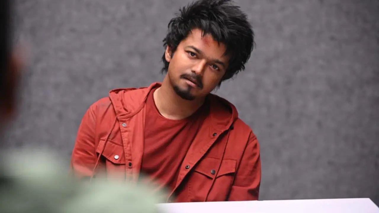 Thalapathy Vijay : எப்போதும் தமிழ் மட்டும்தான்.. மற்ற மொழி படங்களில் நடிப்பது குறித்து தளபதி விஜய் சொன்ன கருத்து! Thalapathy Vijay : எப்போதும் தமிழ் மட்டும்தான்.. மற்ற மொழி படங்களில் நடிப்பது குறித்து தளபதி விஜய் சொன்ன கருத்து!