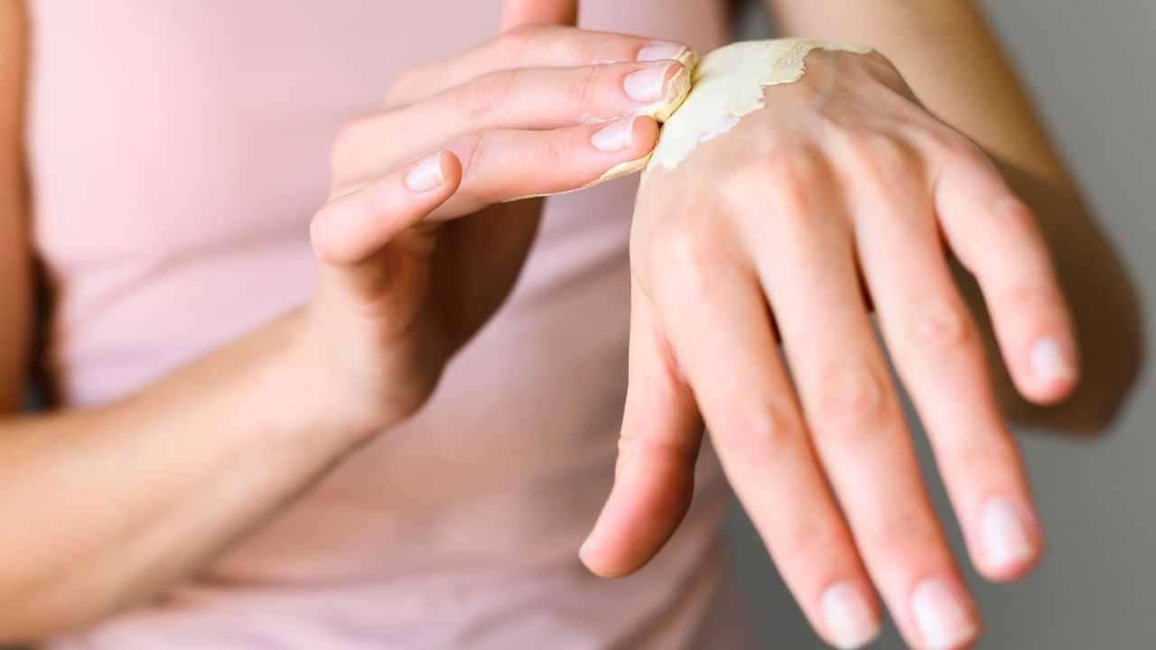Health Tips: தீக்காயங்களுக்கு டூத் பேஸ்டை தடவுகிறீர்களா..? இந்த தவறை ஏன் செய்யக்கூடாது..!