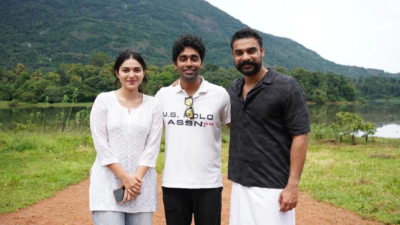 Kuayadu Lohar : மலையாளத்தில் டோவினோ தாமஸுடன் கைகோர்க்கும் கயாடு லோஹர்! Kuayadu Lohar : மலையாளத்தில் டோவினோ தாமஸுடன் கைகோர்க்கும் கயாடு லோஹர்!