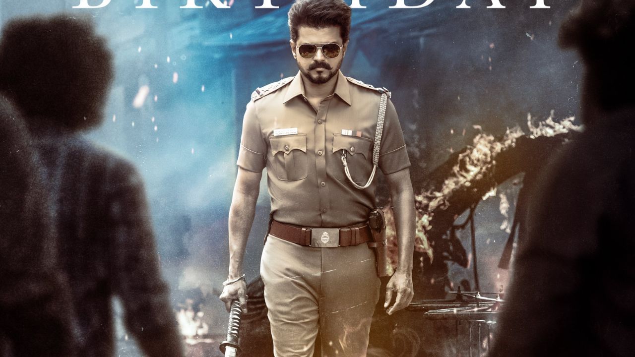 நடிகர் விஜய் முன்னதாக போலீஸ் வேடத்தில் நடித்தப் படங்களின் லிஸ்ட் இதோ நடிகர் விஜய் முன்னதாக போலீஸ் வேடத்தில் நடித்தப் படங்களின் லிஸ்ட் இதோ