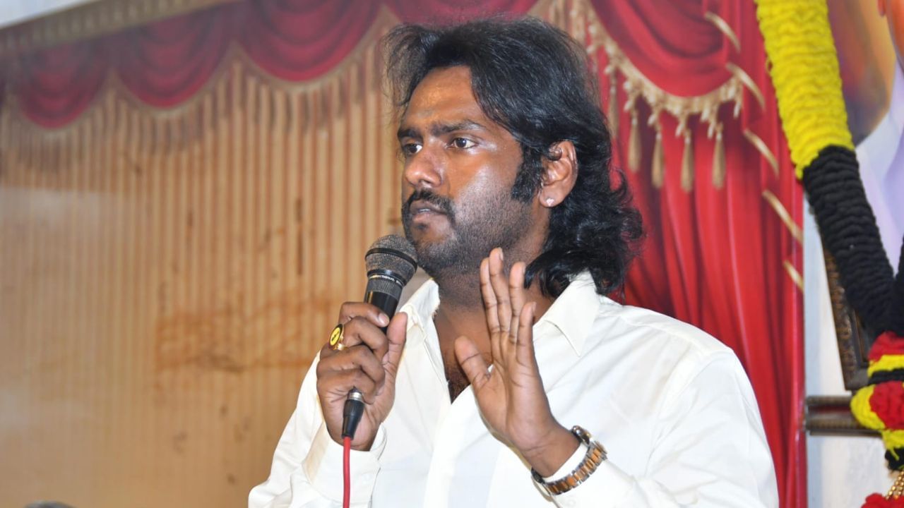 கேப்டன் ஸ்டைல் வேறு, விஜய் ஸ்டைல் வேறு.. கூட்டணி குறித்து சூசகமாக சொன்ன விஜய பிரபாகரன்.. கேப்டன் ஸ்டைல் வேறு, விஜய் ஸ்டைல் வேறு.. கூட்டணி குறித்து சூசகமாக சொன்ன விஜய பிரபாகரன்..