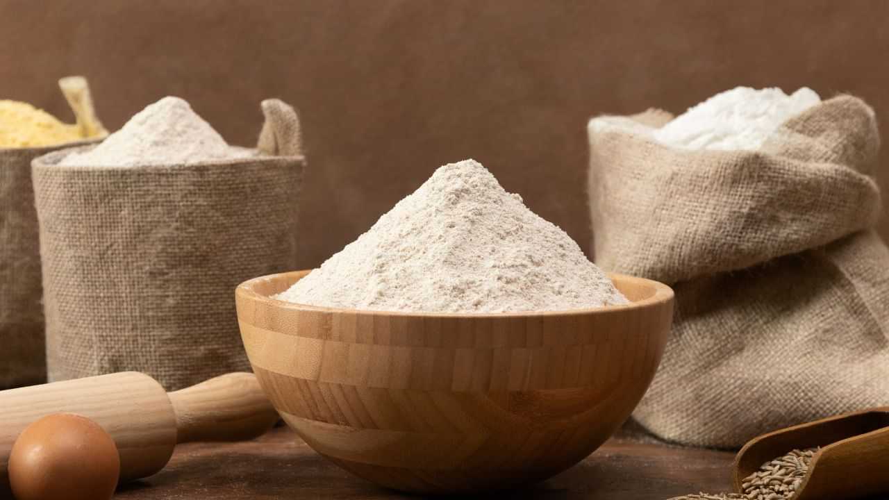 Wheat Flour Storage: கோதுமை மாவு இப்படி பயன்படுத்தாதீங்க! இது ஆரோக்கியத்திற்கு தீங்கு விளைவிக்கும்! Wheat Flour Storage: கோதுமை மாவு இப்படி பயன்படுத்தாதீங்க! இது ஆரோக்கியத்திற்கு தீங்கு விளைவிக்கும்!