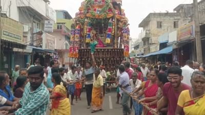 வேதகிரீஸ்வரர் கோயிலில் கோலாகலமாக நடைபெற்ற தேரோட்டம்! வேதகிரீஸ்வரர் கோயிலில் கோலாகலமாக நடைபெற்ற தேரோட்டம்!
